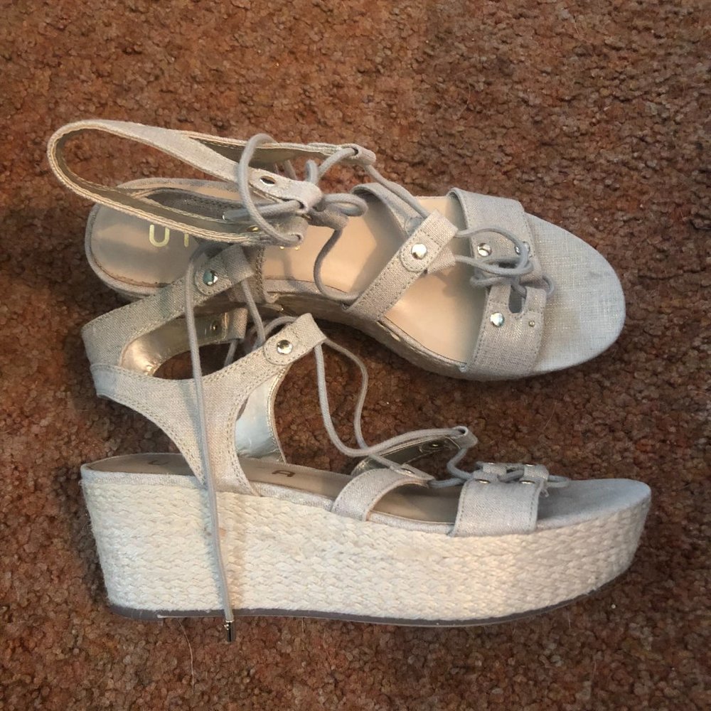 UNISA Trendy Fun Espadrille Wedge Sandal Size 8